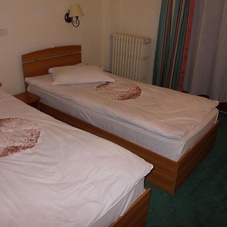Hotel Bucegi Portile Regatului Pârâul Rece Ruang foto