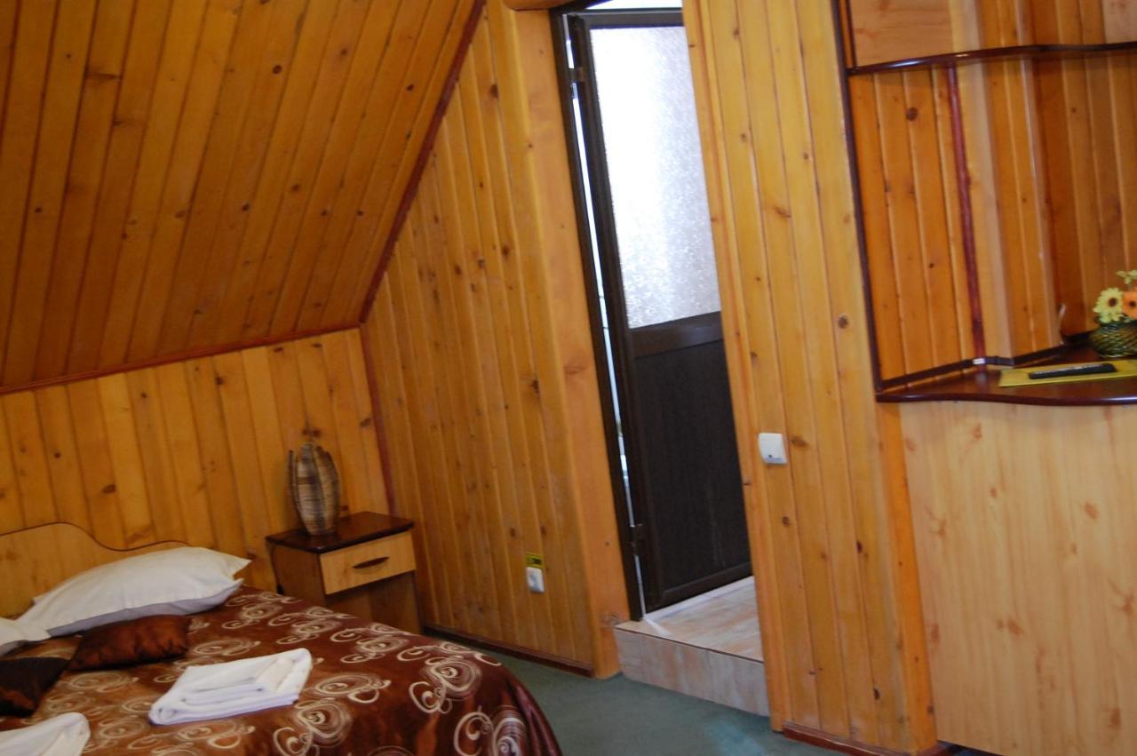 Hotel Bucegi Portile Regatului Pârâul Rece Bagian luar foto