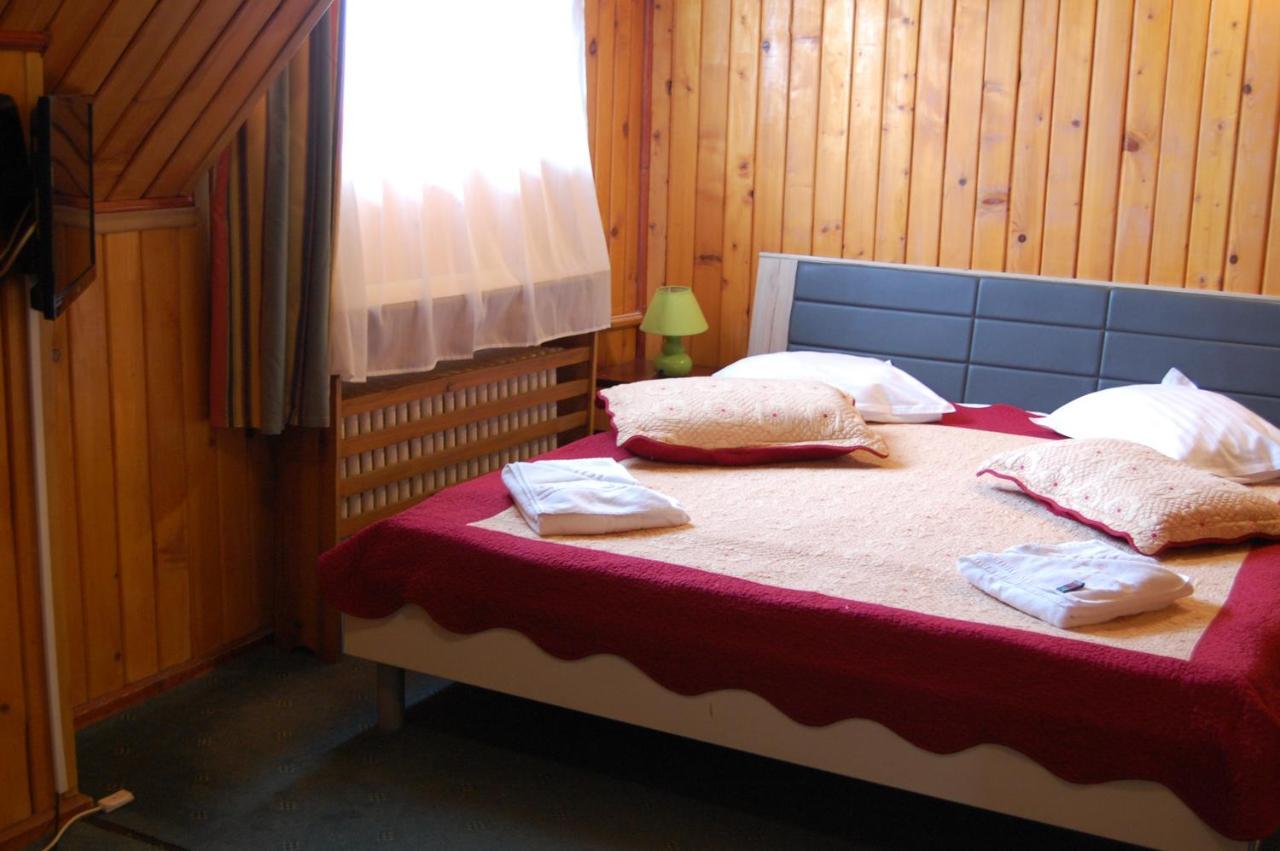 Hotel Bucegi Portile Regatului Pârâul Rece Bagian luar foto