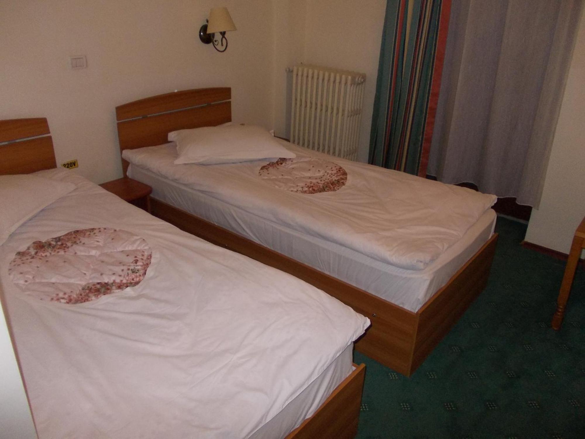 Hotel Bucegi Portile Regatului Pârâul Rece Ruang foto