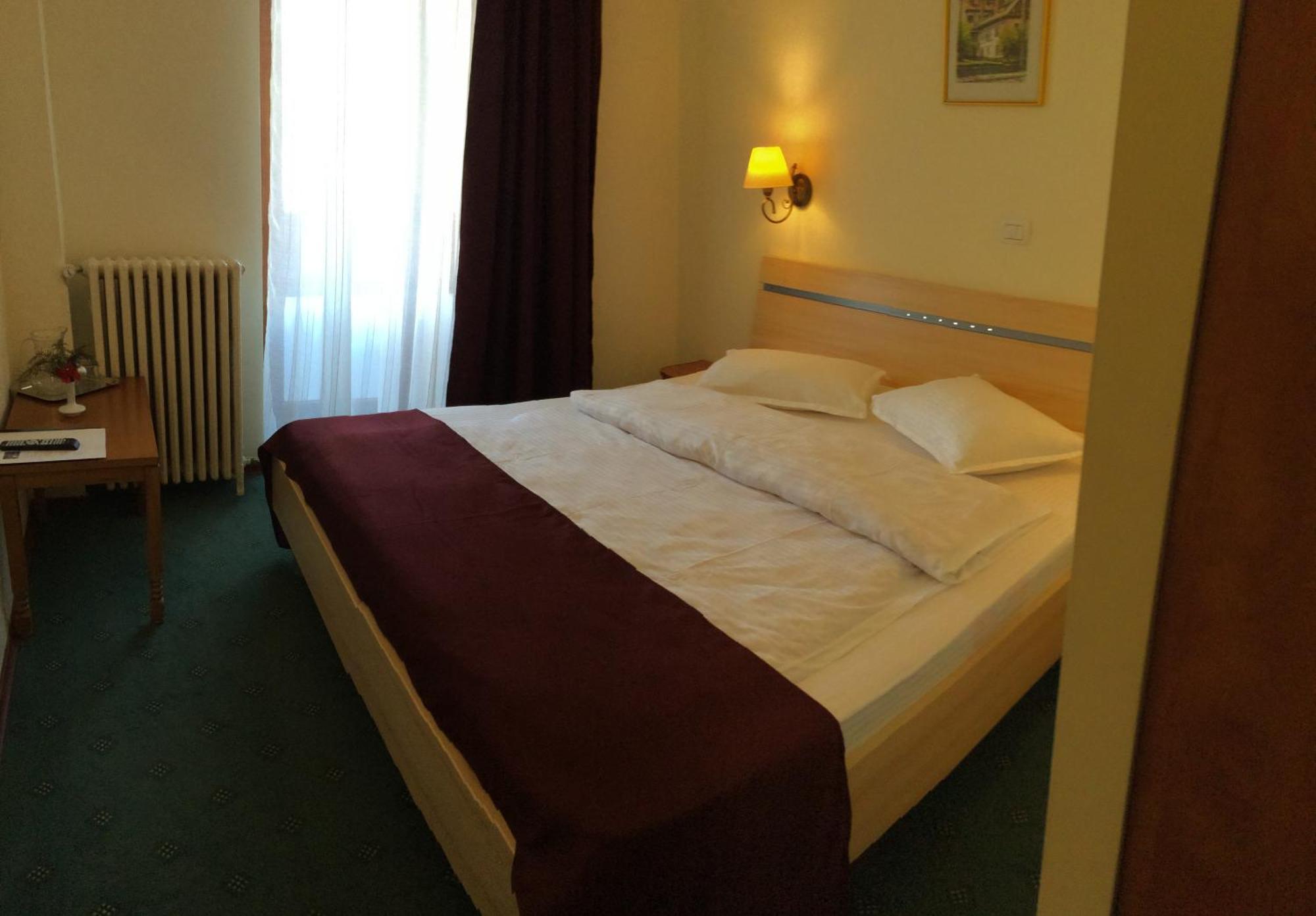 Hotel Bucegi Portile Regatului Pârâul Rece Ruang foto