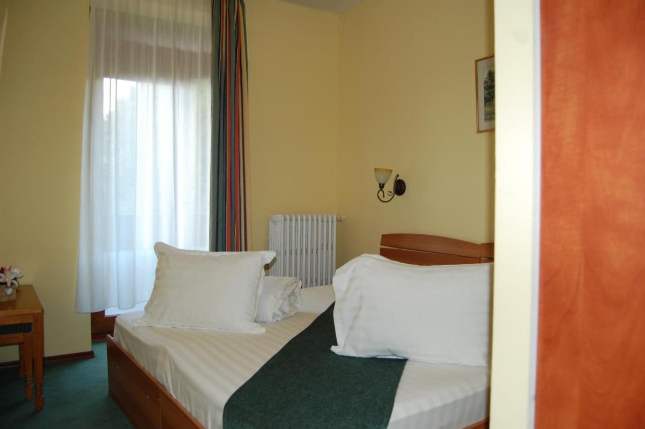 Hotel Bucegi Portile Regatului Pârâul Rece Bagian luar foto