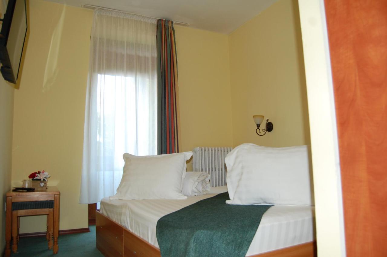Hotel Bucegi Portile Regatului Pârâul Rece Bagian luar foto